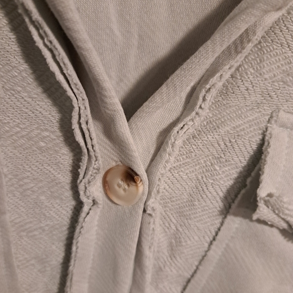 New contrast pocket relaxed shacket - Picture 4 of 16